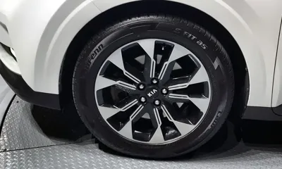 Kia Canival 2021, 86140 км, за 15137.5 USD