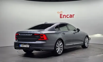 Volvo S90 2019, 106683 км, за 15791.21 USD