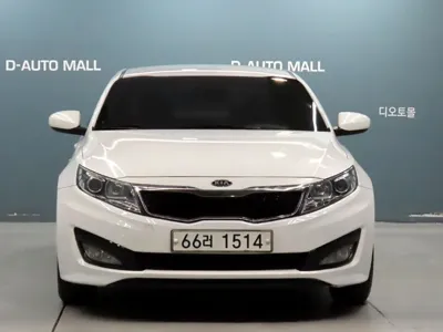 Kia K5 2012, 125085 км, за 2540.72 USD