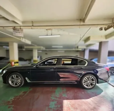 BMW 7-Series · 2018 год