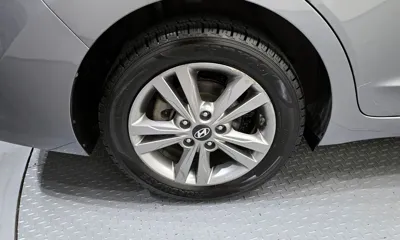 Hyundai Avante 2017, 80801 км, за 7085.74 USD