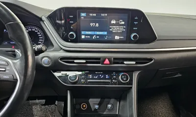 Hyundai Sonata 2020, 92228 км, за 10241.16 USD - фото 14
