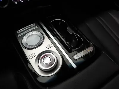 Genesis G80 2022, 106283 км, за 18701.89 USD - фото 11