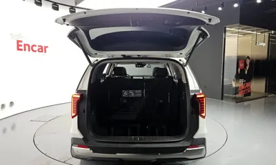 Kia Canival 2024, 46473 км, за 24834.42 USD - фото 20