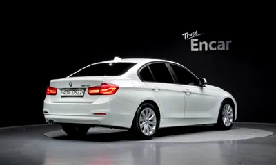 BMW 3-Series 2016, 92963 км, за 9208.11 USD