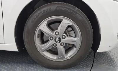 Hyundai Avante 2016, 187288 км, за 4072.52 USD