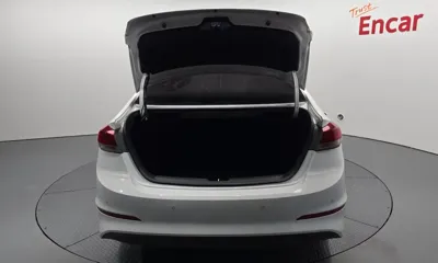 Hyundai Avante 2016, 187288 км, за 4072.52 USD - фото 20