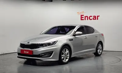 Kia K5 · 2012 год