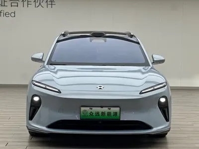Nio ET5T 2023, 65000 км, за 18657.67 USD