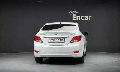 Hyundai Accent 2015, 162989 км, за 2925.31 USD