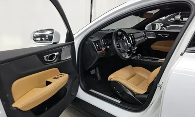 Volvo V60 2021, 105365 км, за 17483.43 USD - фото 10