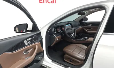 Mercedes-Benz E-Class 2017, 140155 км, за 11636.22 USD - фото 10