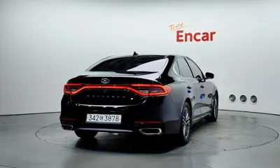 Hyundai Grandeur 2018, 127601 км, за 8210.72 USD