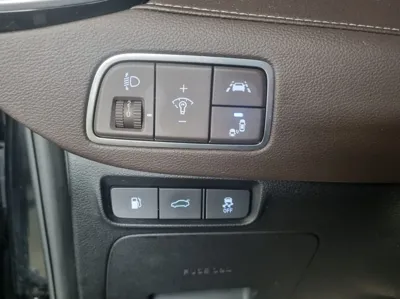 Hyundai Grandeur 2018, 127601 км, за 8210.72 USD - фото 11