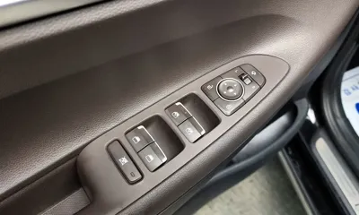 Hyundai Grandeur 2018, 127601 км, за 8210.72 USD - фото 12
