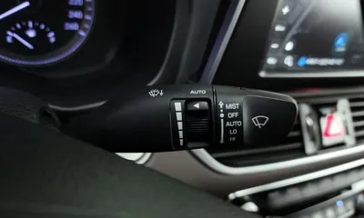 Hyundai Grandeur 2018, 127601 км, за 8210.72 USD - фото 16