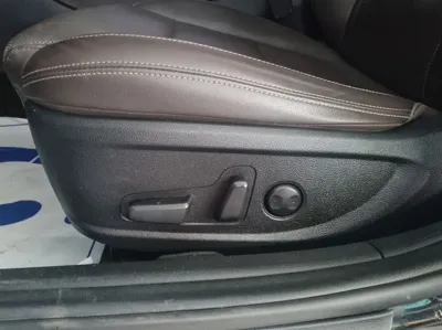 Hyundai Grandeur 2018, 127601 км, за 8210.72 USD - фото 20