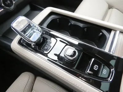 Volvo S90 2026, 1497 км, за 37330.69 USD - фото 8