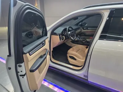Porsche Cayenne 2023, 59980 км, за 68372.7 USD - фото 10