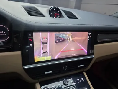 Porsche Cayenne 2023, 59980 км, за 68372.7 USD - фото 11
