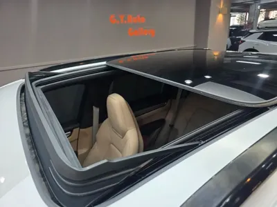 Porsche Cayenne 2023, 59980 км, за 68372.7 USD - фото 20