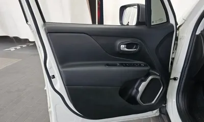Jeep Renegade 2021, 60911 км, за 10240.25 USD - фото 24