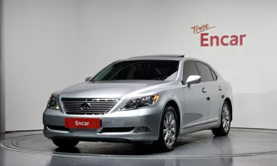 Lexus LS · 2009 год
