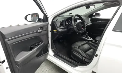 Hyundai Avante 2017, 103889 км, за 4492.9 USD - фото 10