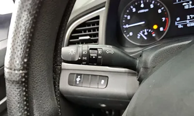 Hyundai Avante 2017, 103889 км, за 4492.9 USD - фото 19