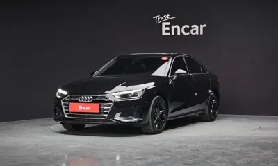 Audi A4 · 2023 год