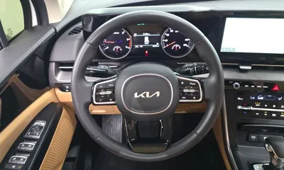 Kia Canival 2023, 58041 км, за 17323.09 USD - фото 15