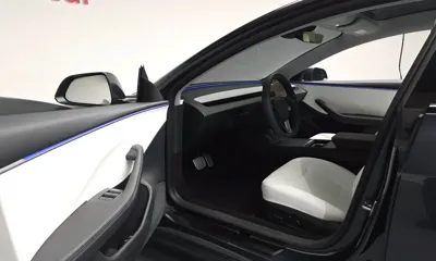 Tesla Model 3 2025, 18402 км, за 30341.11 USD - фото 10