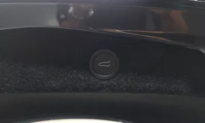 Tesla Model 3 2025, 18402 км, за 30341.11 USD - фото 29