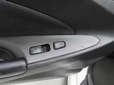 Hyundai Sonata 2014, 136786 км, за 2604.67 USD - фото 11