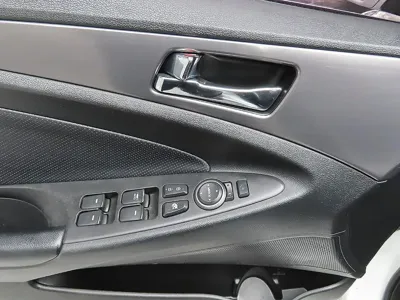 Hyundai Sonata 2014, 136786 км, за 2604.67 USD - фото 12