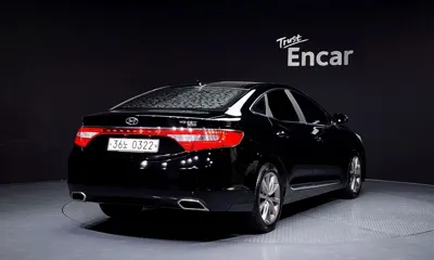 Hyundai Grandeur 2016, 243467 км, за 2693.12 USD