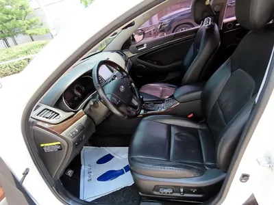 Kia K7 2015, 196695 км, за 3413.42 USD