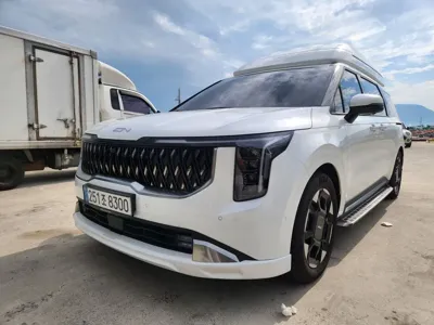 Kia Canival 2025, 9900 км, за 40983.64 USD