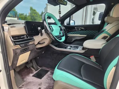 Kia Canival 2025, 9900 км, за 40954.29 USD - фото 9
