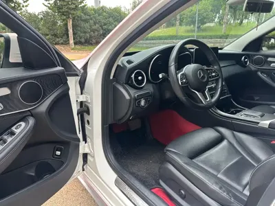 Mercedes-Benz C-Class 2019, 110000 км, за 16156.25 USD