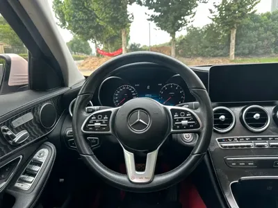 Mercedes-Benz C-Class 2019, 110000 км, за 16156.25 USD - фото 8