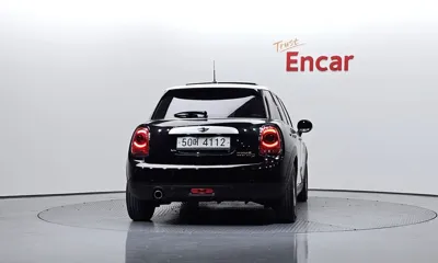 MINI Cooper 2015, 101894 км, за 5244.85 USD