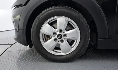 MINI Cooper 2015, 101894 км, за 5244.85 USD