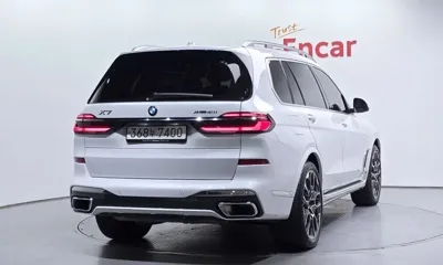 BMW X7 2024, 23948 км, за 72729.7 USD