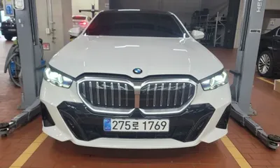 BMW 5-Series · 2026 год