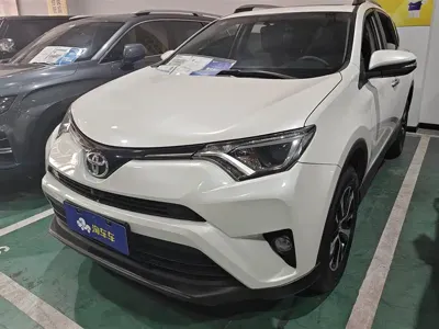 Toyota RAV4 · 2022 год