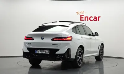 BMW X4 2022, 21092 км, за 38224 USD