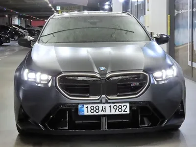 BMW M5 2026, 833 км, за 147408.88 USD