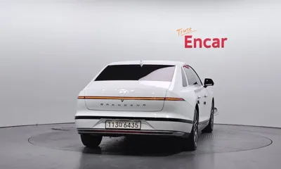 Hyundai Grandeur 2023, 61985 км, за 20746.61 USD