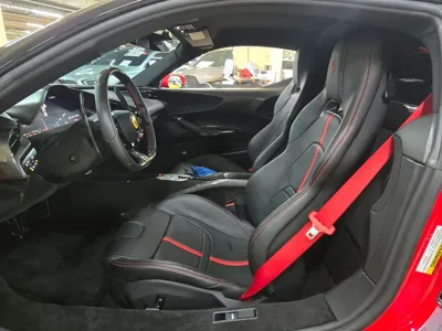 Ferrari SF90 2021, 2100 км, за 312007.23 USD - фото 8